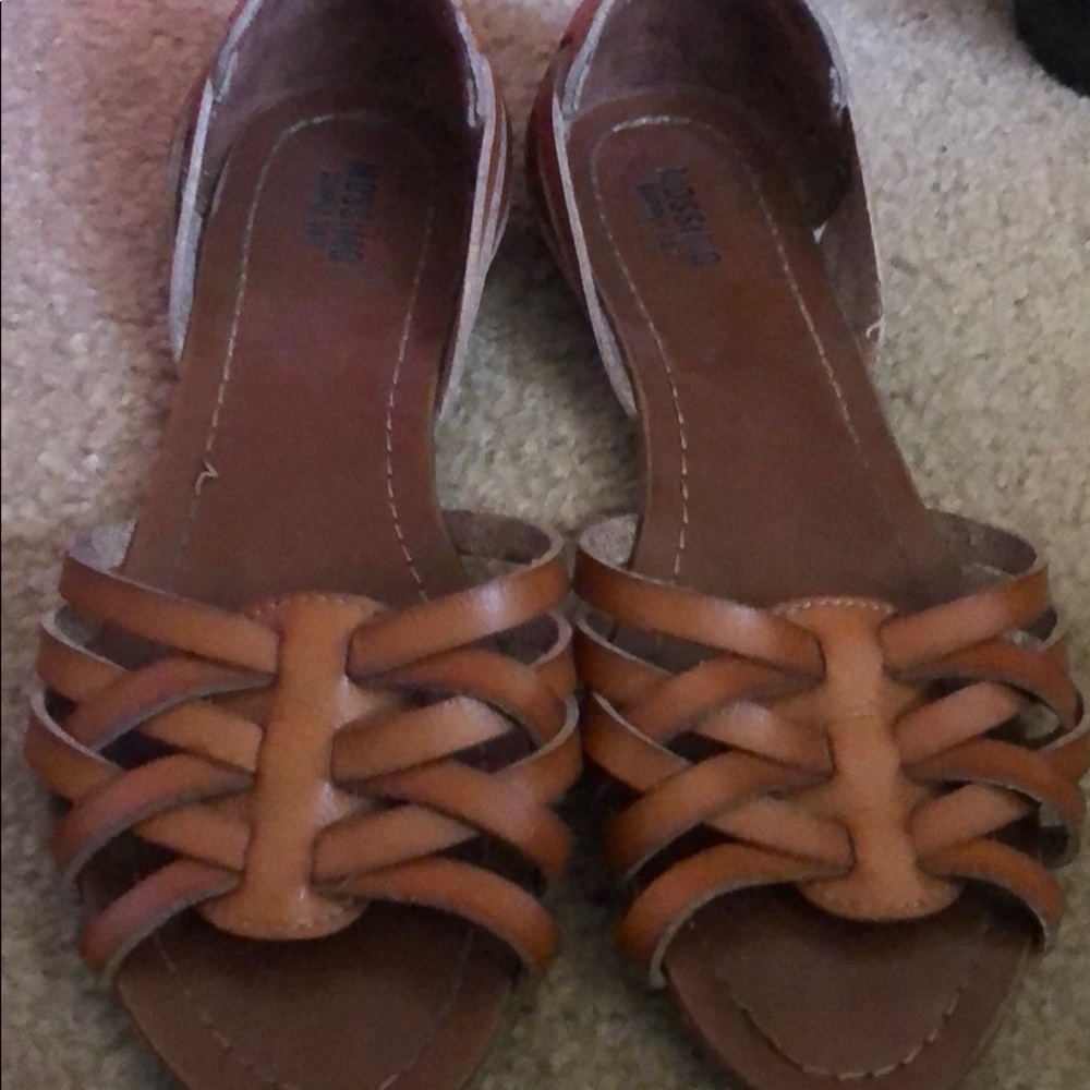 Mossimo Sandals!